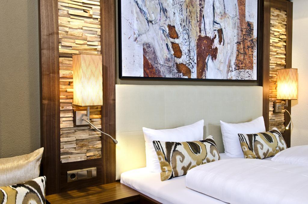 Hotel Garni Astoria Ischgl Room photo