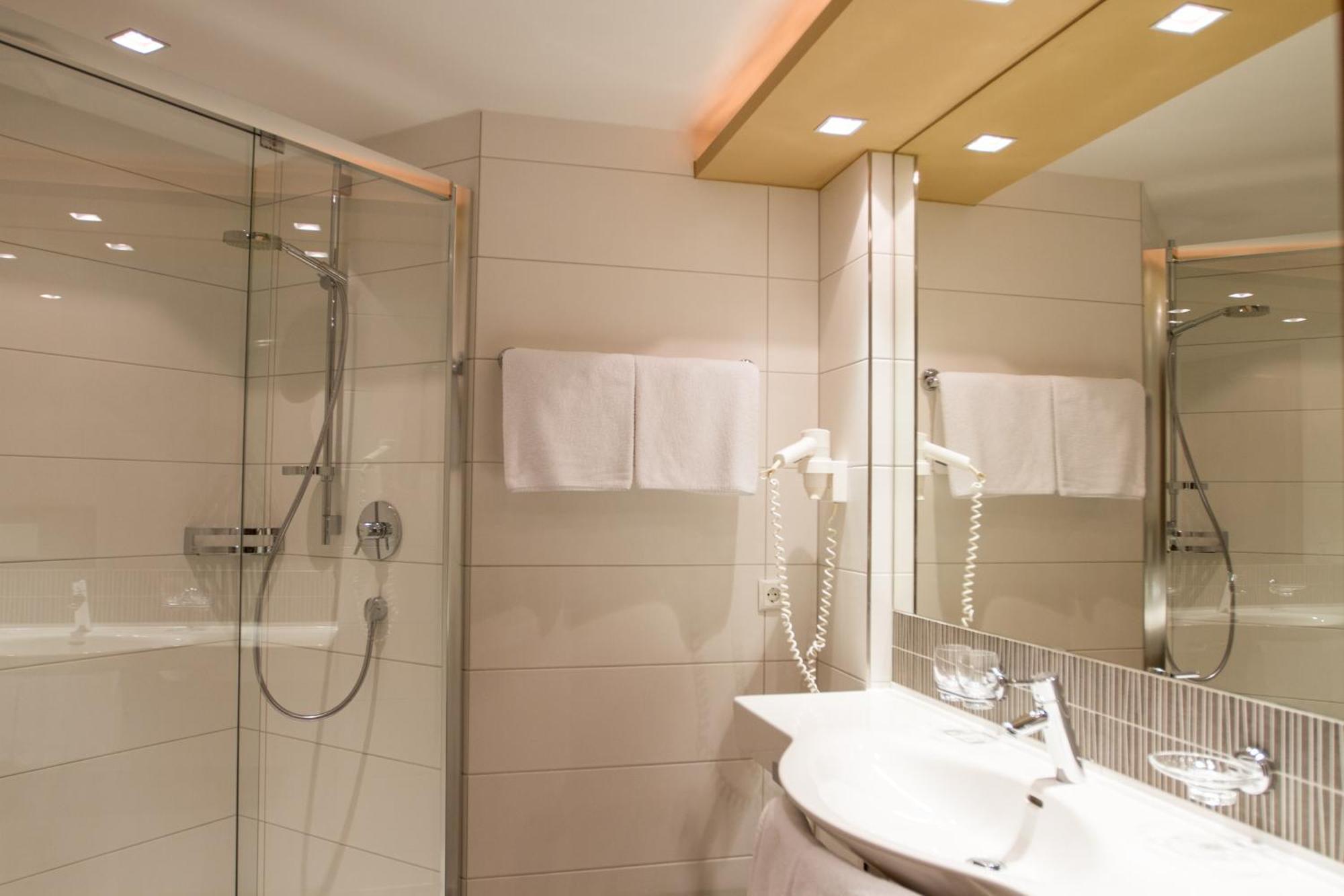 Hotel Garni Astoria Ischgl Exterior photo